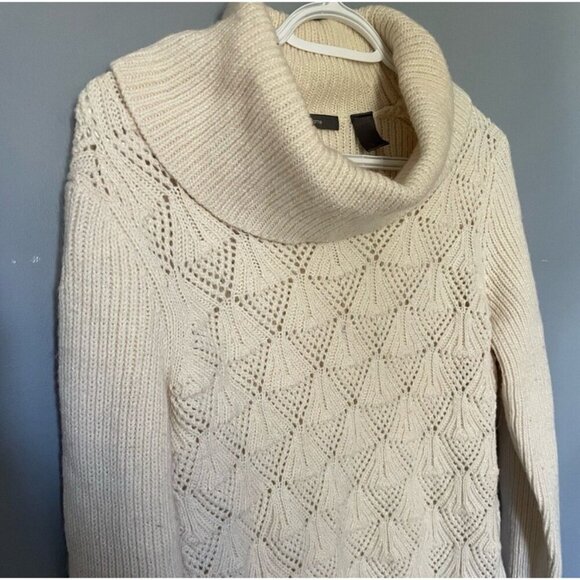 Liz Claiborne White Knit Turtleneck Sweater M Classic Winter Soft Warm - Picture 2 of 6